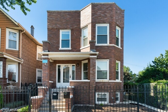 property at 4124 W School St