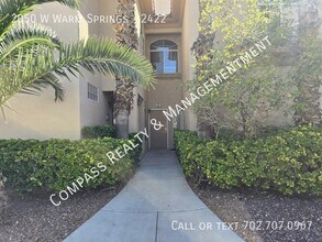 2050 W Warm Springs Rd in Henderson, NV - Building Photo - Building Photo