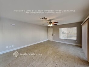 3486 Bankside Dr in Las Vegas, NV - Foto de edificio - Building Photo