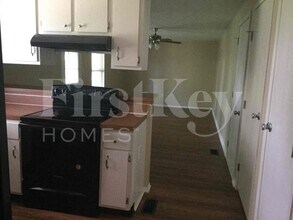 805 Westmead Dr in Columbus, OH - Building Photo - Building Photo