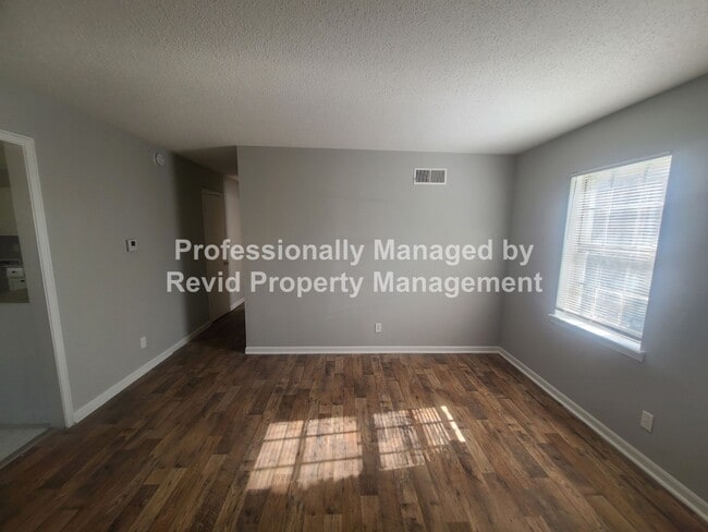 3128 Sinclair St in Memphis, TN - Building Photo - Building Photo