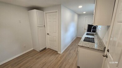 3142 Diana Dr in Zephyrhills, FL - Building Photo - Building Photo