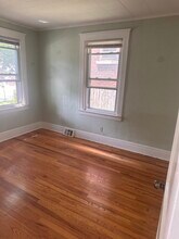 143 E Drayton St in Ferndale, MI - Building Photo - Building Photo