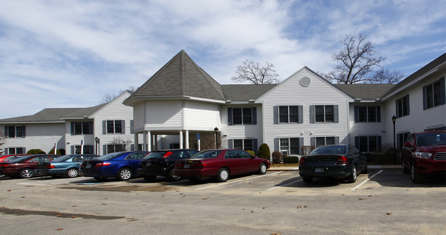 Carleton Crossing in Bedford, NH - Building Photo - Building Photo