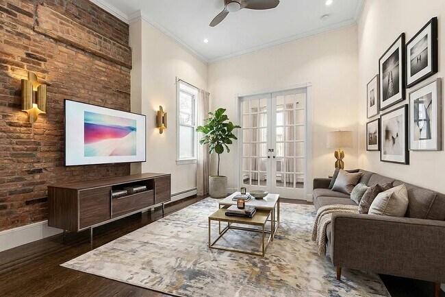 448 W 19th St, Unit 1D in New York, NY - Foto de edificio - Building Photo