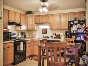 Merrimack Meadows in Merrimack, NH - Foto de edificio - Interior Photo