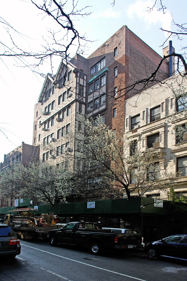 210 W 78th St in New York, NY - Building Photo - Building Photo