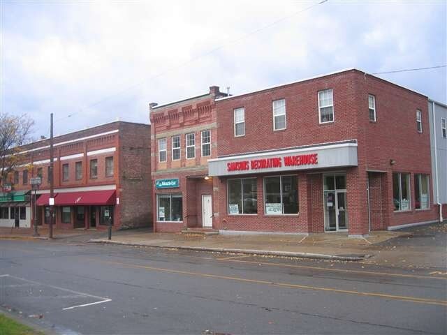 9-15 Elm St in Oneonta, NY - Foto de edificio - Building Photo