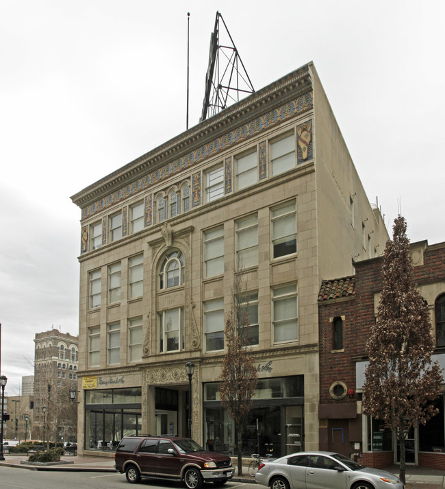 Berry Burk Apartments in Richmond, VA - Building Photo - Building Photo