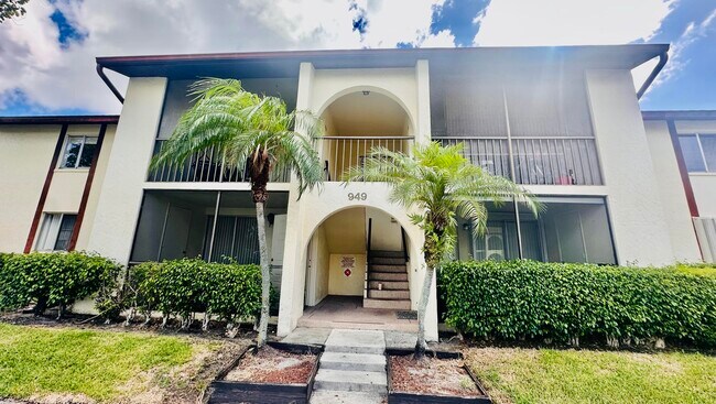 4759 Sable Pine Cir in West Palm Beach, FL - Building Photo - Building Photo