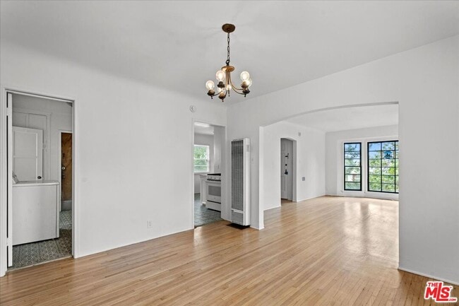228 3rd Ave in Los Angeles, CA - Building Photo - Building Photo
