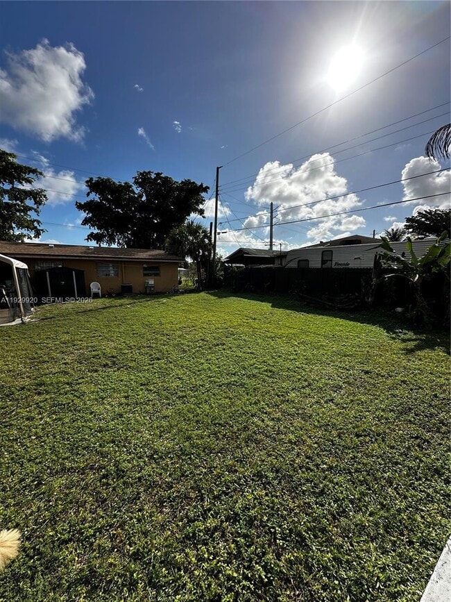 2120 NW 4th St in Pompano Beach, FL - Building Photo - Building Photo