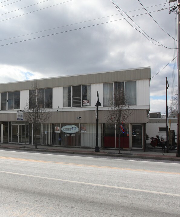 186 Broadway in Port Ewen, NY - Foto de edificio