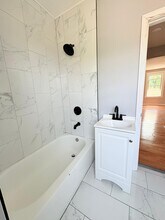 48 Daisy St, Unit 2 in New Haven, CT - Building Photo - Building Photo