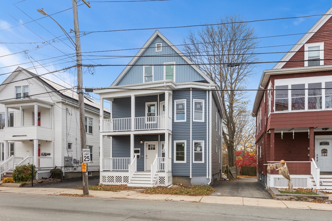 322 Jefferson Ave, Unit 1 in Salem, MA - Foto de edificio