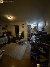 589 Beacon St, Unit B in Boston, MA - Foto de edificio - Building Photo