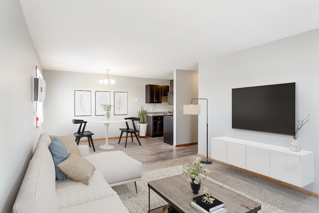 Kings Kourt Apartments in Sioux Falls, SD - Building Photo