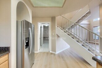 10258 N 12th Pl in Phoenix, AZ - Foto de edificio - Building Photo