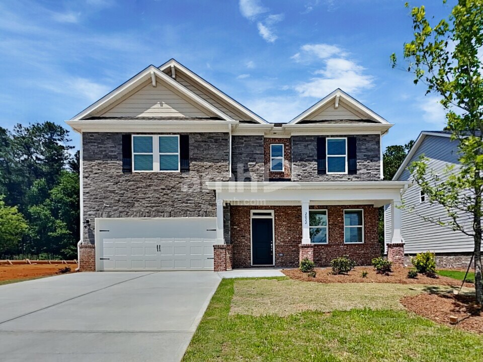 2022 Windsor Park Ave in Dacula, GA - Building Photo