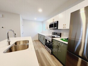 1182 Aster Blvd in Edmonton, AB - Building Photo - Building Photo