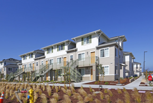 University Village Apartments in Marina, CA - Building Photo - Building Photo