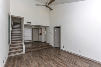 Aston in Dallas, TX - Building Photo - Interior Photo