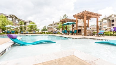Riverside at Rockwater in North Little Rock, AR - Building Photo - Building Photo