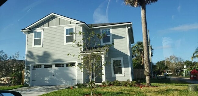 property at 601 14th Ave S