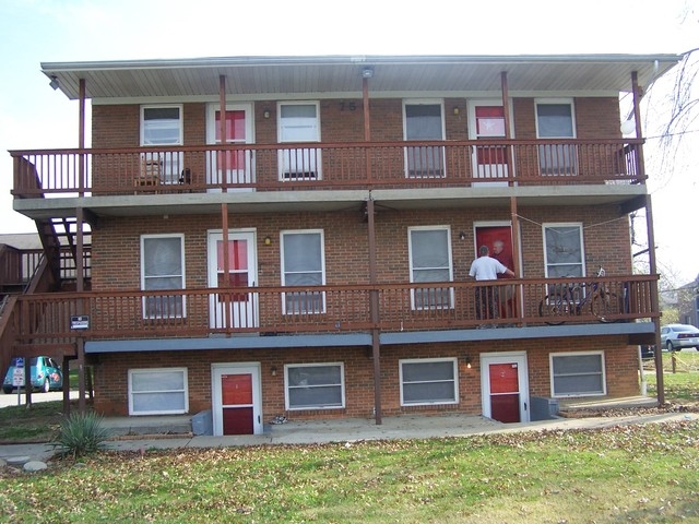 Feyhurst Apartments in Louisville, KY - Building Photo - Building Photo