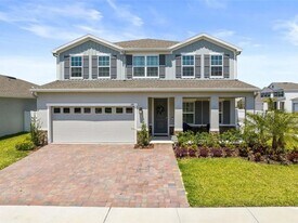 100 Lavenna Ave in St. Cloud, FL - Building Photo