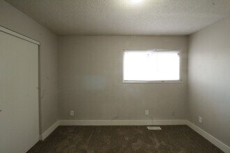 218-222 Hinkle Ave in Columbus, OH - Building Photo - Building Photo