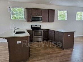 16597 SW Blanton St in Beaverton, OR - Building Photo - Building Photo