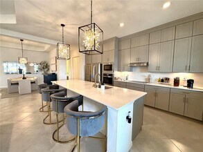 17510 Jadestone Ct in Venice, FL - Building Photo - Building Photo