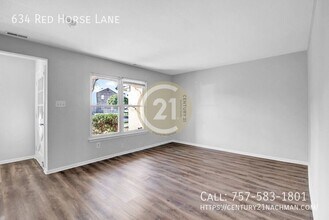 634 Red Horse Ln in Virginia Beach, VA - Building Photo - Building Photo