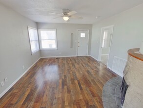 417 Leonine S St in Wichita, KS - Building Photo - Building Photo