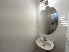 4004 Crabtree Ave in Sarasota, FL - Building Photo - Building Photo