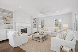 81 Foster Ave in Hampton Bays, NY - Building Photo - Building Photo