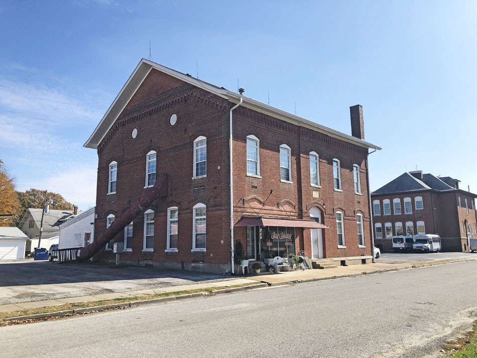 5 S Alton St in Freeburg, IL - Building Photo