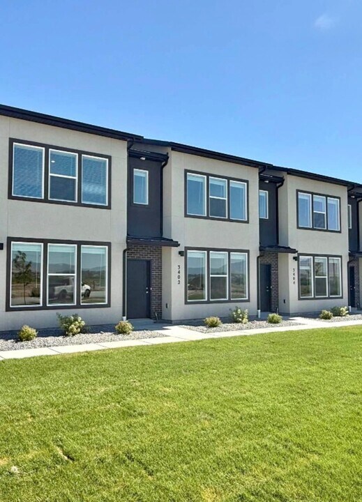 3367 1010 W in Nibley, UT - Building Photo