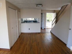 192 Allston St, Unit 2 in Boston, MA - Foto de edificio - Building Photo