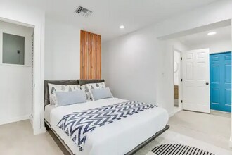 2629 SW 6th Ct-Unit -2 in Fort Lauderdale, FL - Building Photo - Building Photo