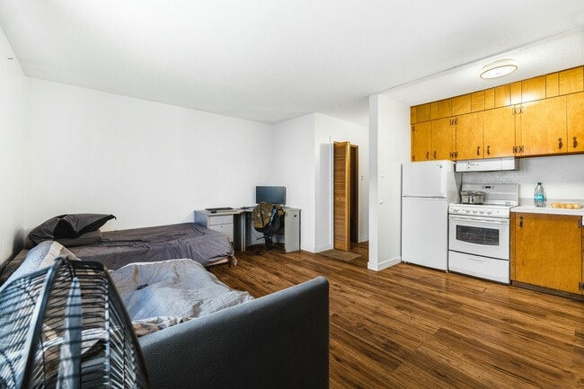 property at 2163 Hamilton St