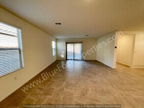 8790 E Stone Meadow Cir in Tucson, AZ - Building Photo - Building Photo
