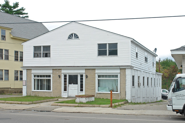 141 N Main St in Rochester, NH - Building Photo - Building Photo