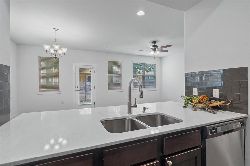 8940 Parker Ranch Cir in Austin, TX - Building Photo