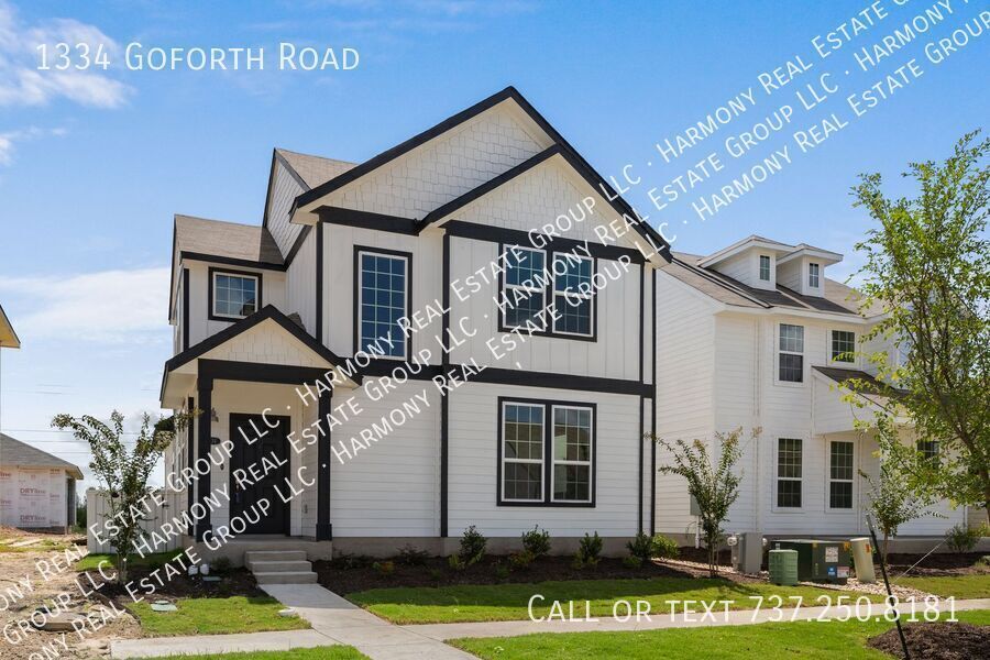 1334 Goforth Rd in Niederwald, TX - Building Photo