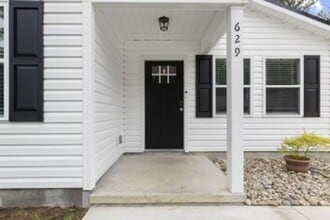 629 Walnut Dr in Jacksonville, NC - Building Photo - Building Photo