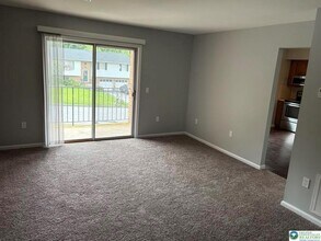 4057 Vaughn St in Easton, PA - Building Photo - Building Photo
