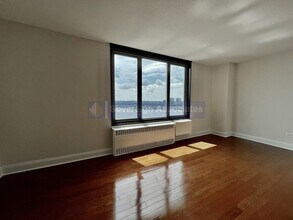 3333 Broadway in New York, NY - Building Photo - Building Photo