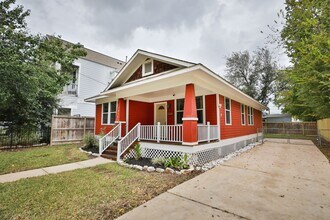 1912 Shearn St in Houston, TX - Building Photo - Building Photo